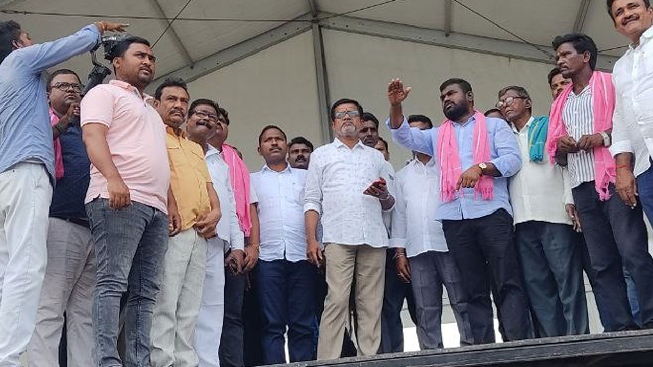 ప్రగతి ప్రదాతకు కృతజ్ఞత చాటండి