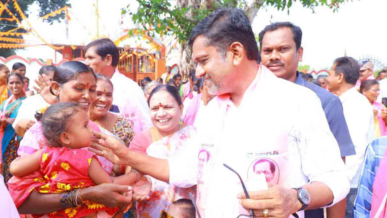 మీ బిడ్డగా వస్తున్నా..ఆశీర్వదించండి