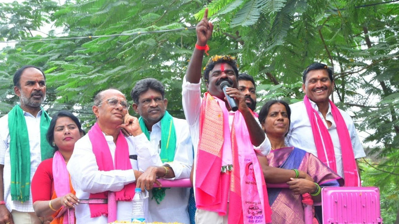 కాంగ్రెస్‌ను నమ్మితే బతుకులు ఆగమే..