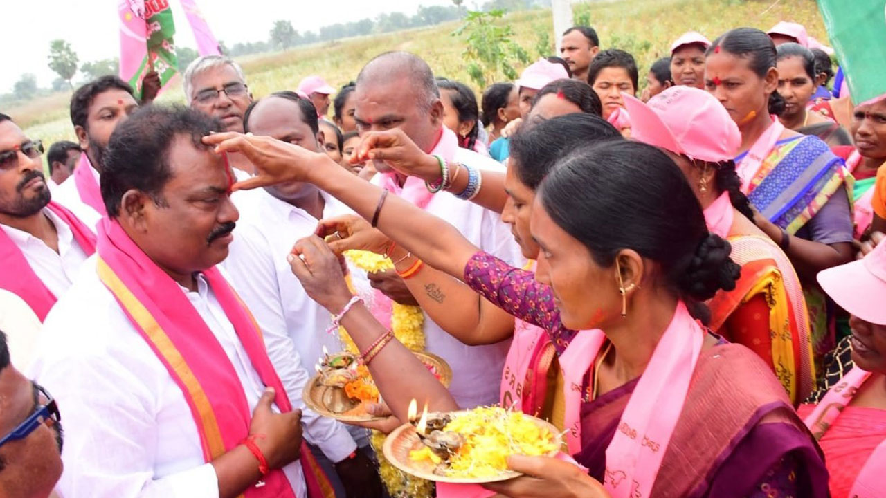 ఆశీర్వదించండి.. అభివృద్ధి చేస్తా
