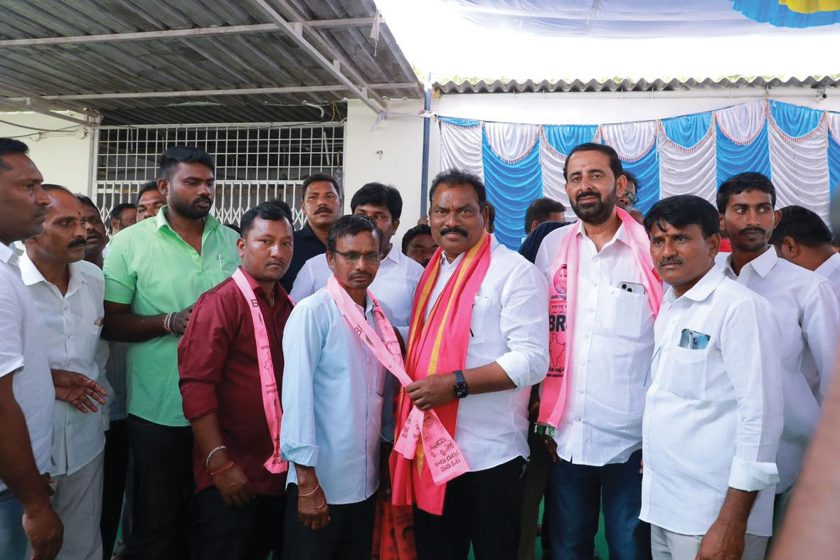 కాంగ్రెస్‌ను నమ్మితే అధోగతే