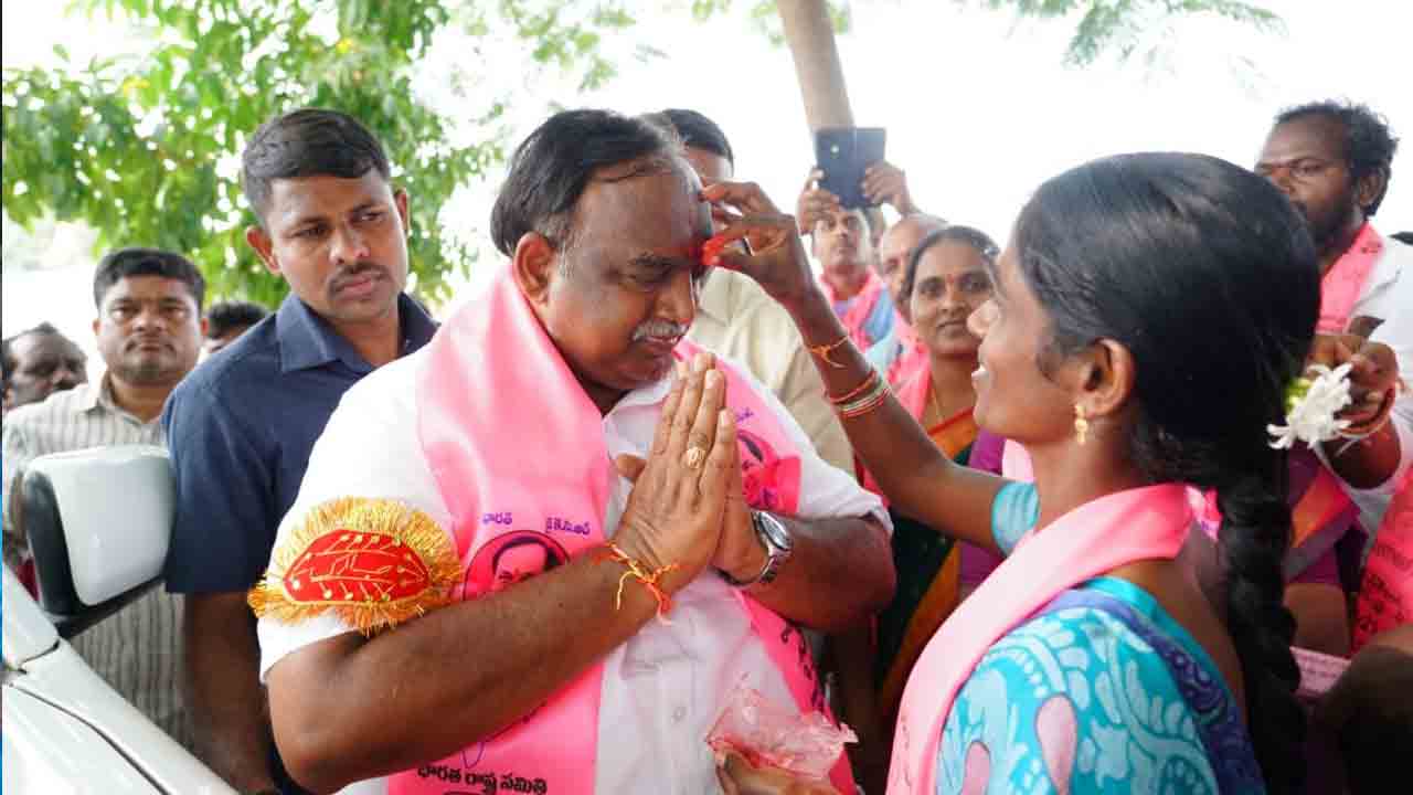 అభివృద్ధిని చూసి ఓటేయండి