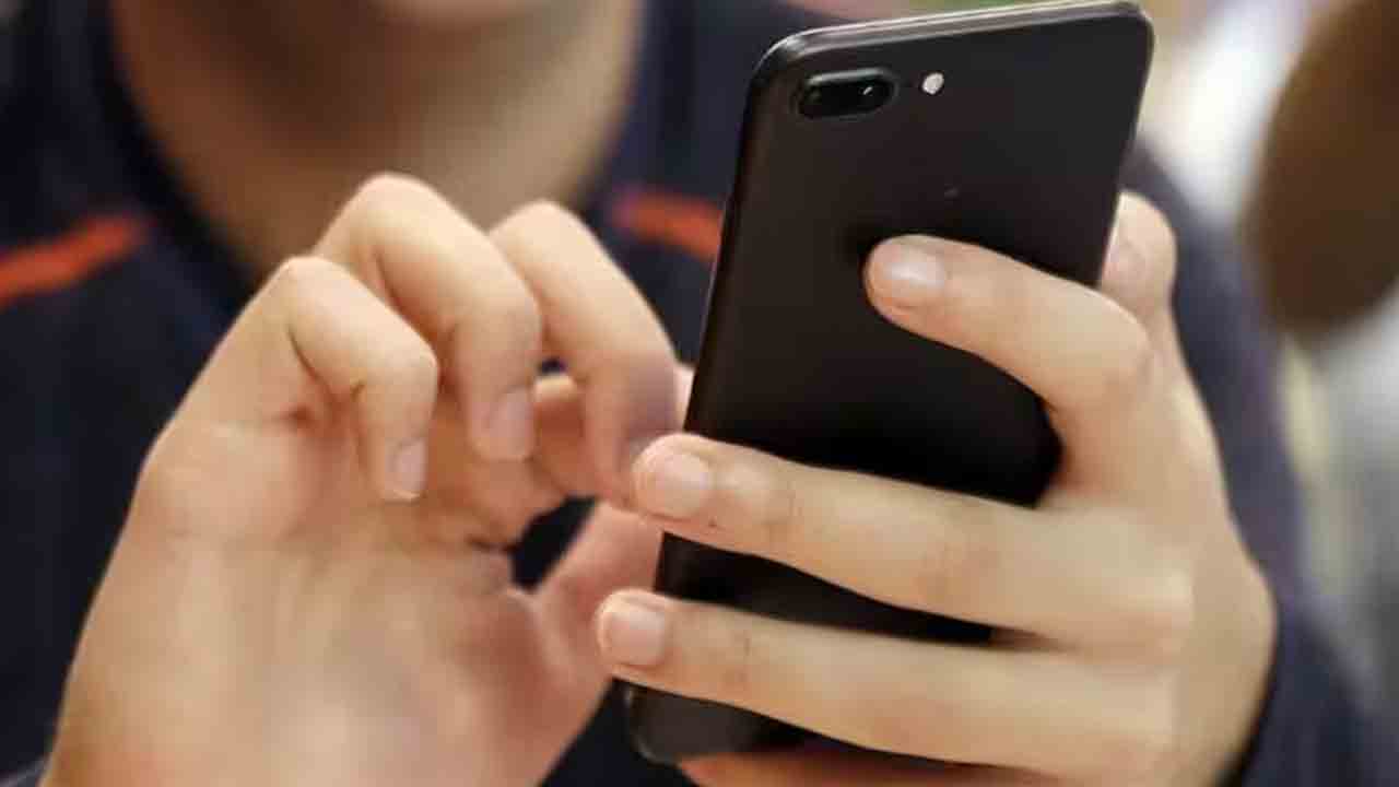 DOT | సిమ్ కార్డు సర్వీస్ పేరిట సైబర్ మోసగాళ్ల కొత్త ఎత్తు.. డాట్ ఏమన్నదంటే..?!