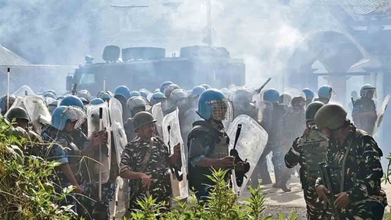 మణిపూర్‌లో మళ్లీ ఉద్రిక్తతలు