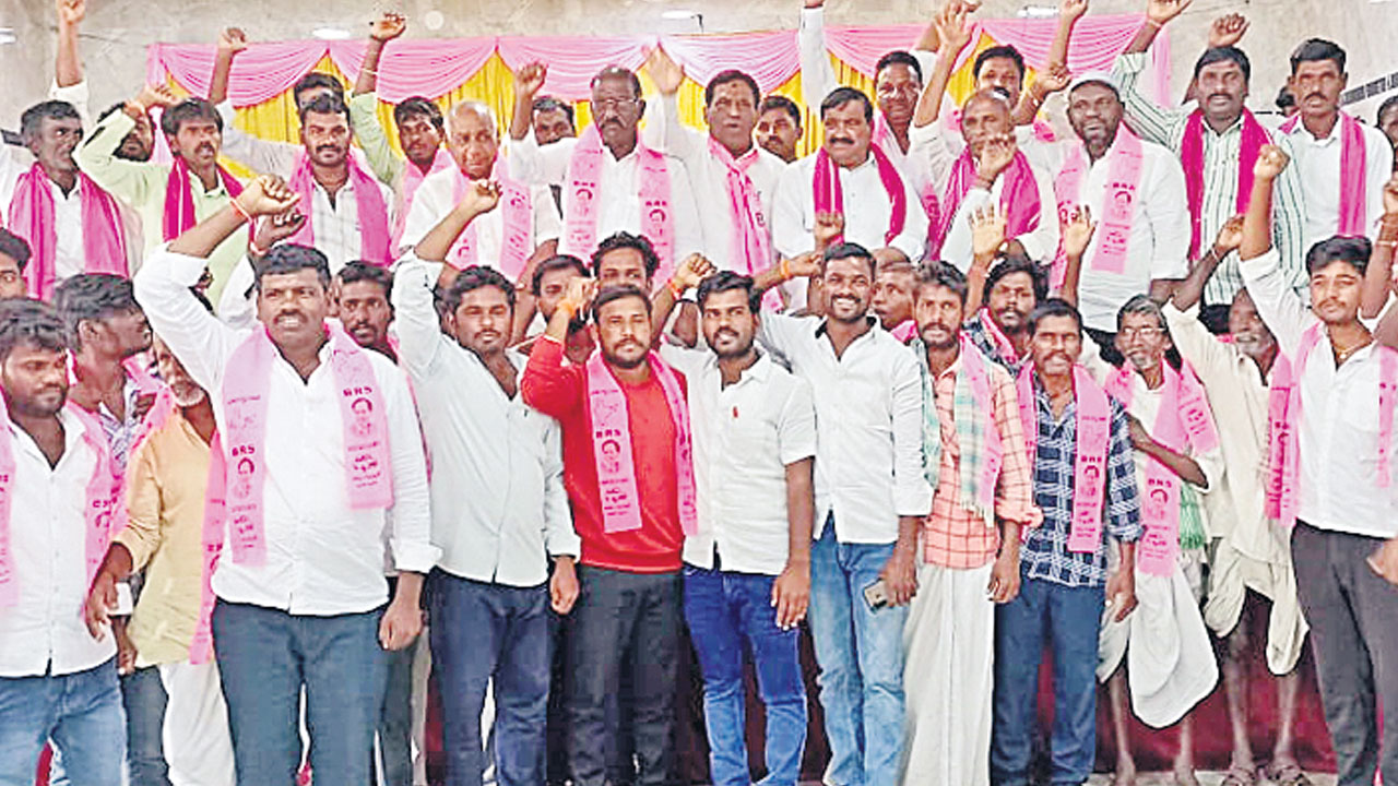 చేరికల జోష్‌