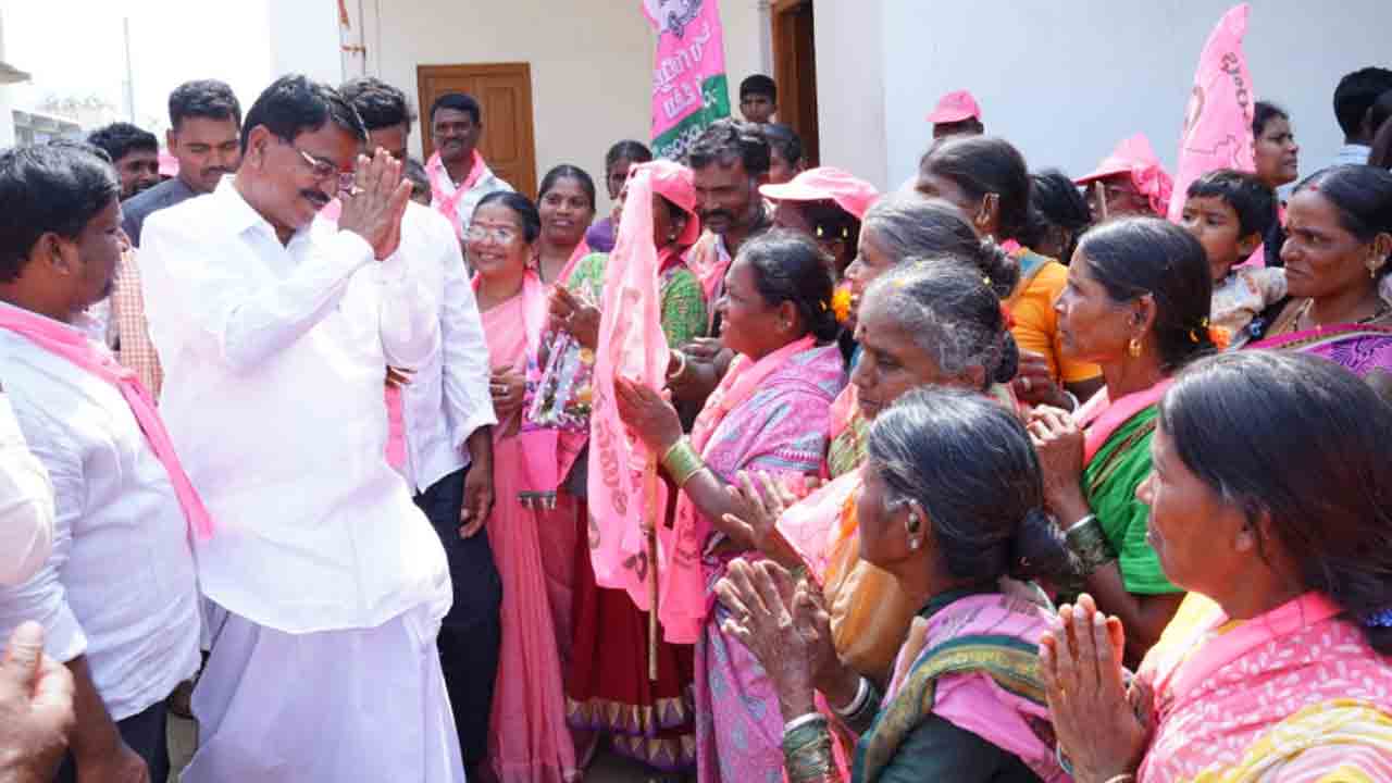 Minister Niranjan Reddy | కాంగ్రెస్‌కు ఓటేస్తే గడ్డు పరిస్థితులు పునరావృతం : మంత్రి నిరంజన్‌ రెడ్డి