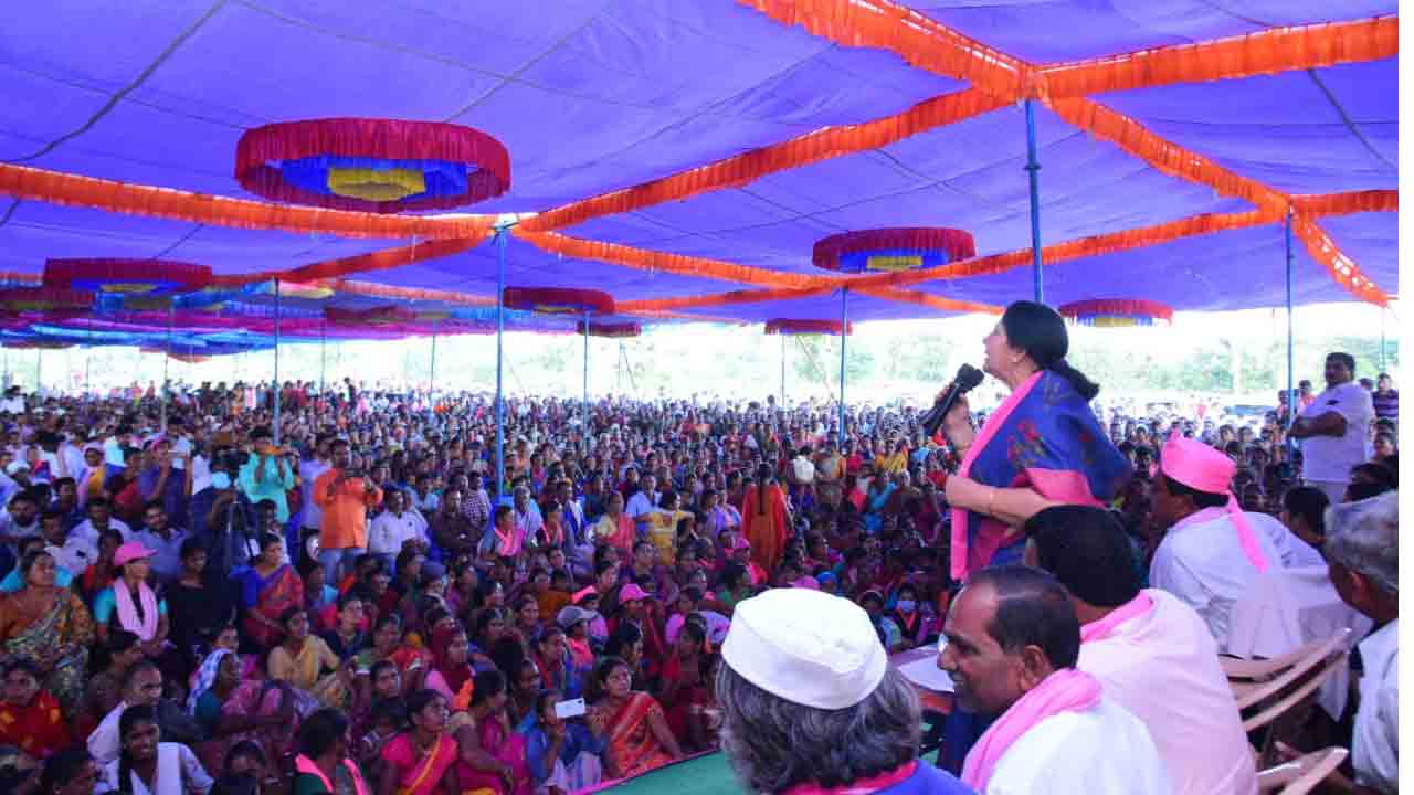 Minister Satyavati Rathode | కాంగ్రెస్‌ పాలిత రాష్ట్రాల్లో ఇవ్వనిది.. తెలంగాణలో ఇస్తారా : మంత్రి సత్యవతి రాథోడ్‌