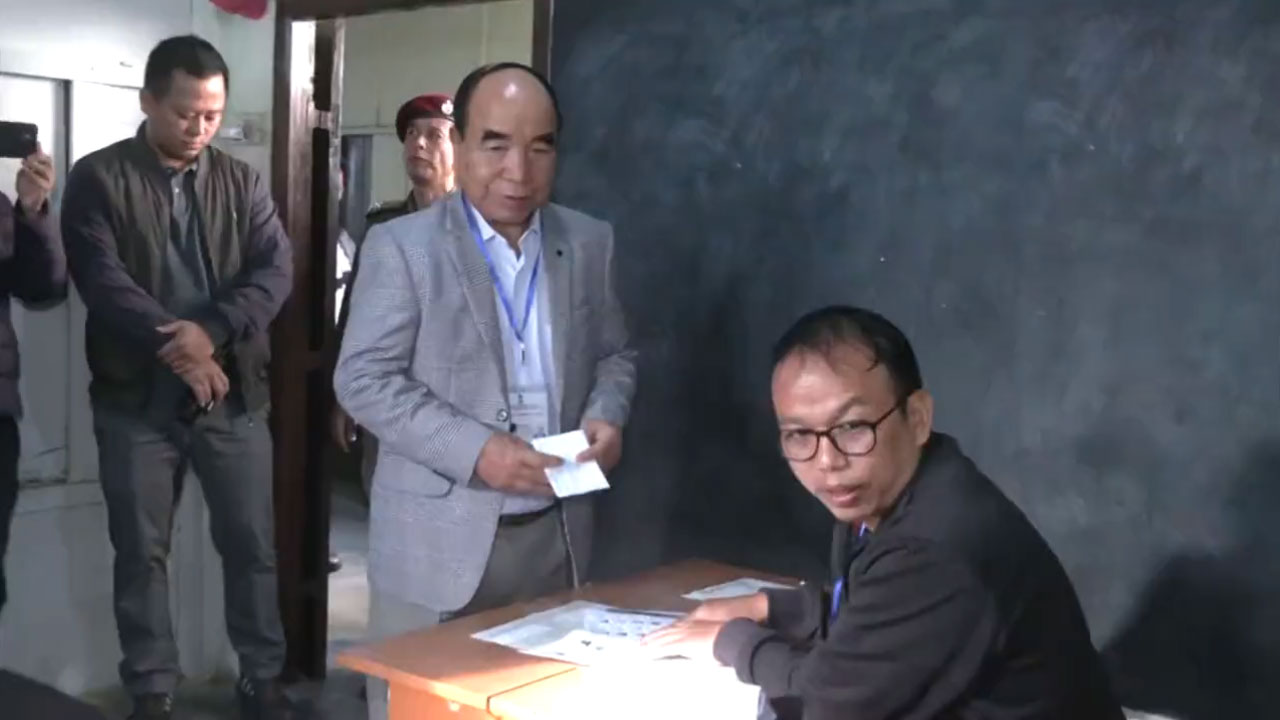 Mizoram Elections | మొరాయించిన ఈవీఎం.. ఓటేయకుండానే వెనుతిరిగిన మిజోరం సీఎం జొరాంతంగ