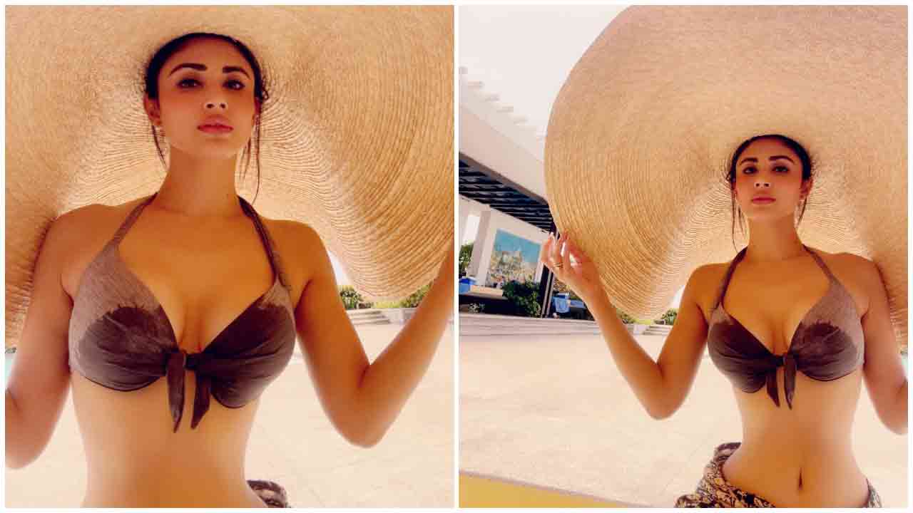 Mouni Roy | బికినీలో హీటెక్కిస్తున్న మౌనీరాయ్..