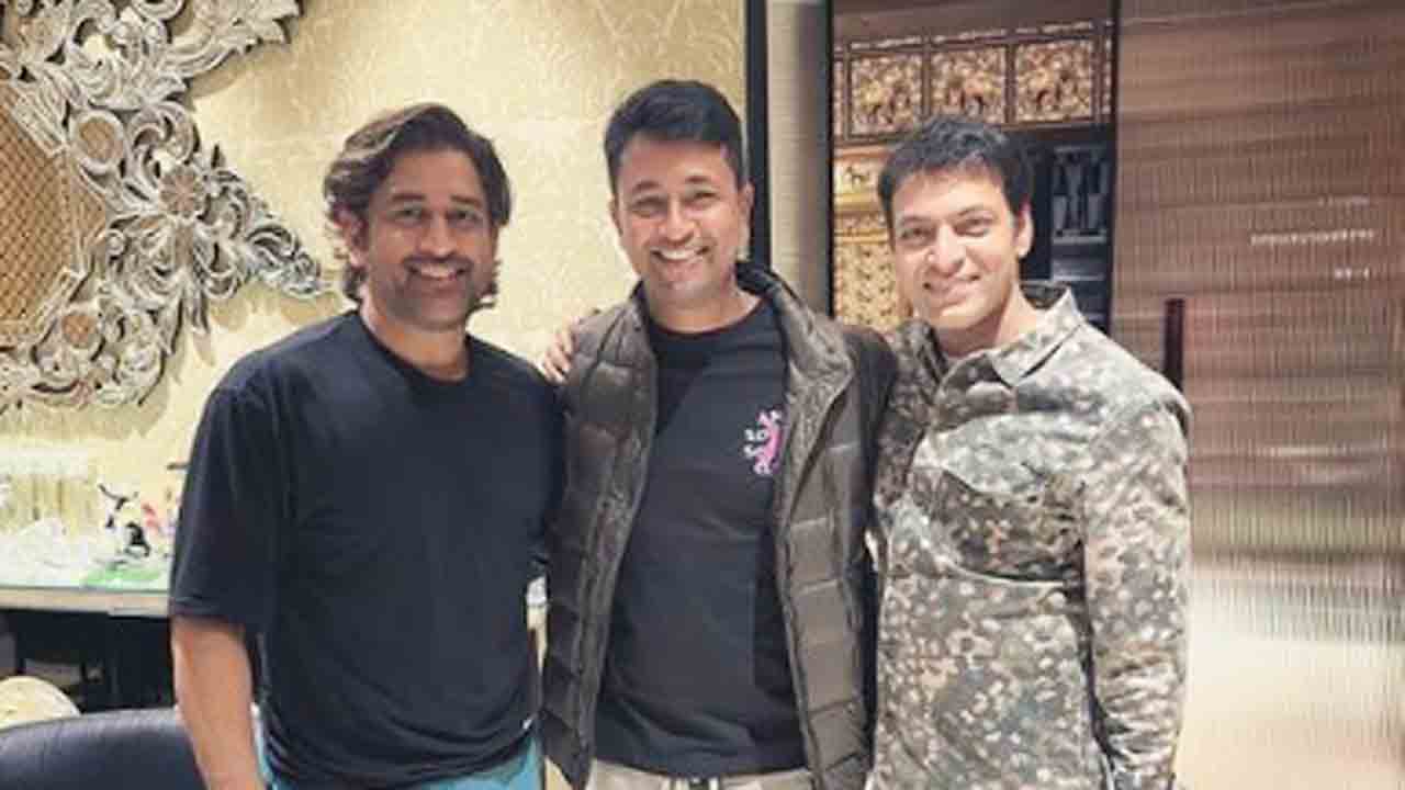 MS Dhoni | సురేశ్‌ రైనా, ప్రజ్ఞాన్‌కు ప్రత్యేక ఆతిథ్యం ఇచ్చిన ధోనీ.. పిక్స్‌ వైరల్‌