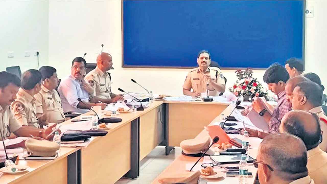 ఎన్నికలు ప్రశాంతంగా నిర్వహించాలి