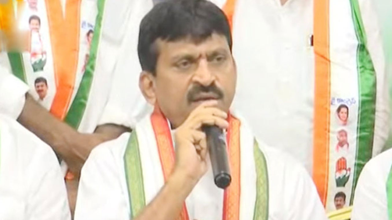 IT Raids | పొంగులేటి శ్రీనివాస్‌ రెడ్డి ఇళ్లు, కార్యాలయాలపై ఐటీ దాడులు