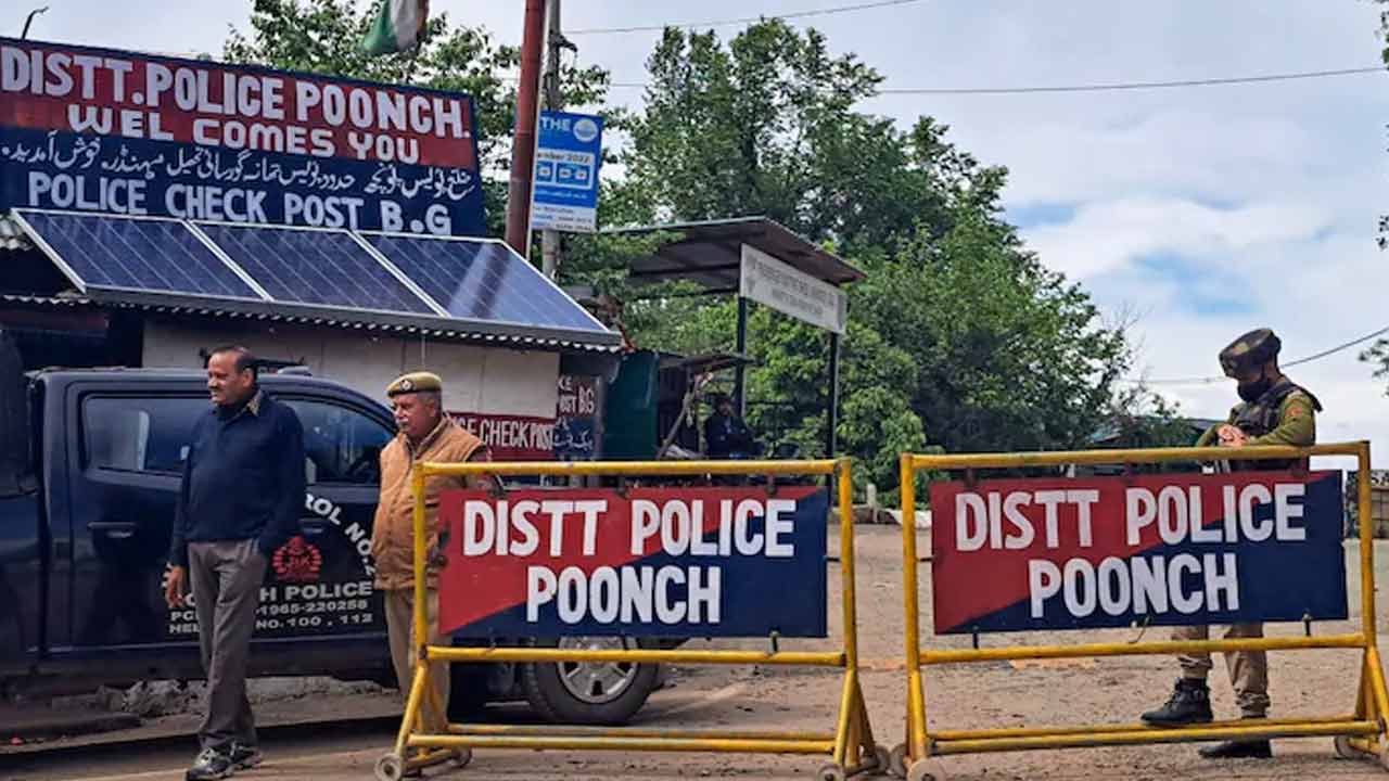 Explosion | జమ్ముకశ్మీర్‌లో శివాలయం సమీపంలో పేలుళ్లు..