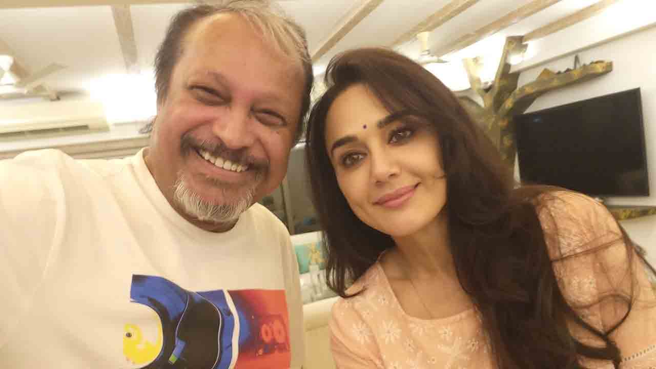 Preity Zinta | ముంబైలో తెలుగు డైరెక్టర్‌తో ప్రీతిజింటా ఆటోరైడ్‌.. స్పెషల్ ఏంటంటే ..?