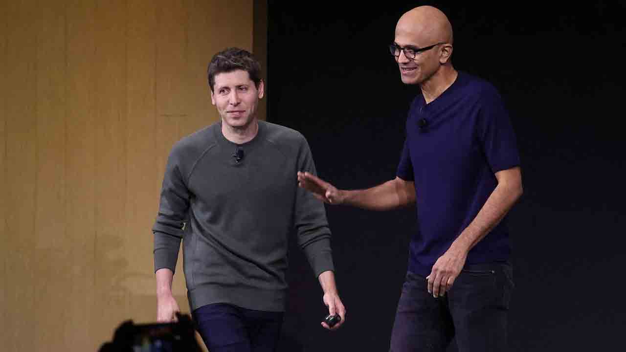 Sam Altman-Satya Nadella | మైక్రోసాఫ్ట్‌లోకి చాట్‌జీపీటీ సృష్టిక‌ర్త .. ఆల్ట‌మ‌న్‌కు వెల్‌కం చెప్పిన‌ సత్య‌నాదెళ్ల ..!