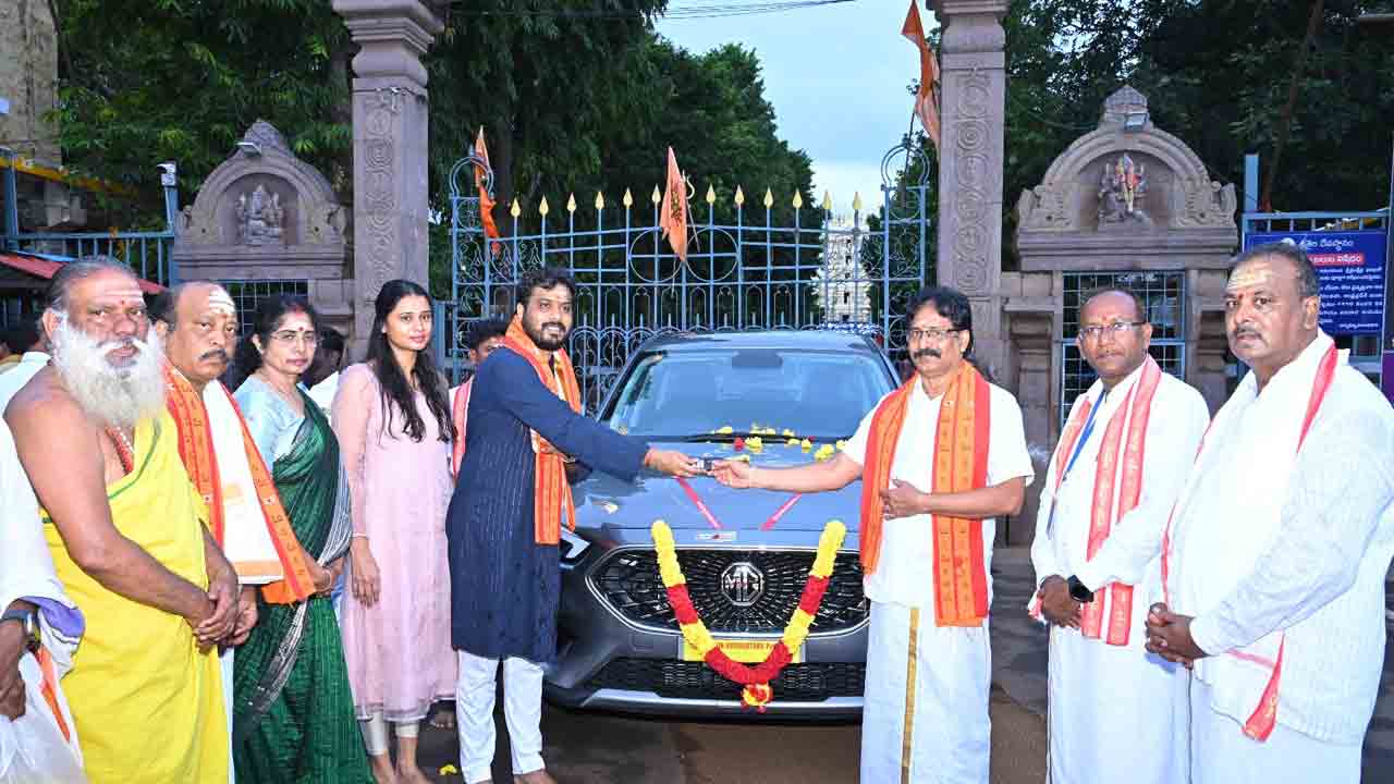 Srisailam | శ్రీశైల దేవస్థానానికి తిరుప‌తి వాసి కారు విరాళం