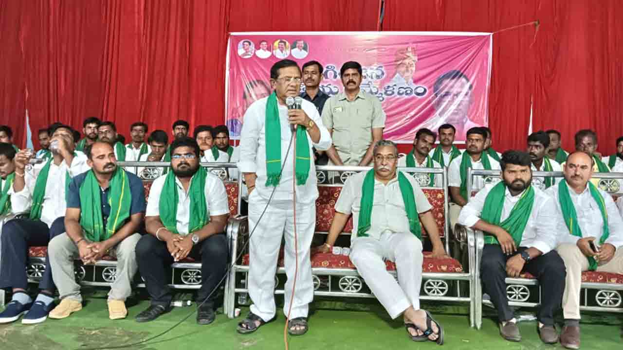 Sitaram Naik | గిరిజనులపై కాంగ్రెస్‌ పార్టీ చిన్న చూపు : మాజీ ఎంపీ సీతారాం నాయక్‌