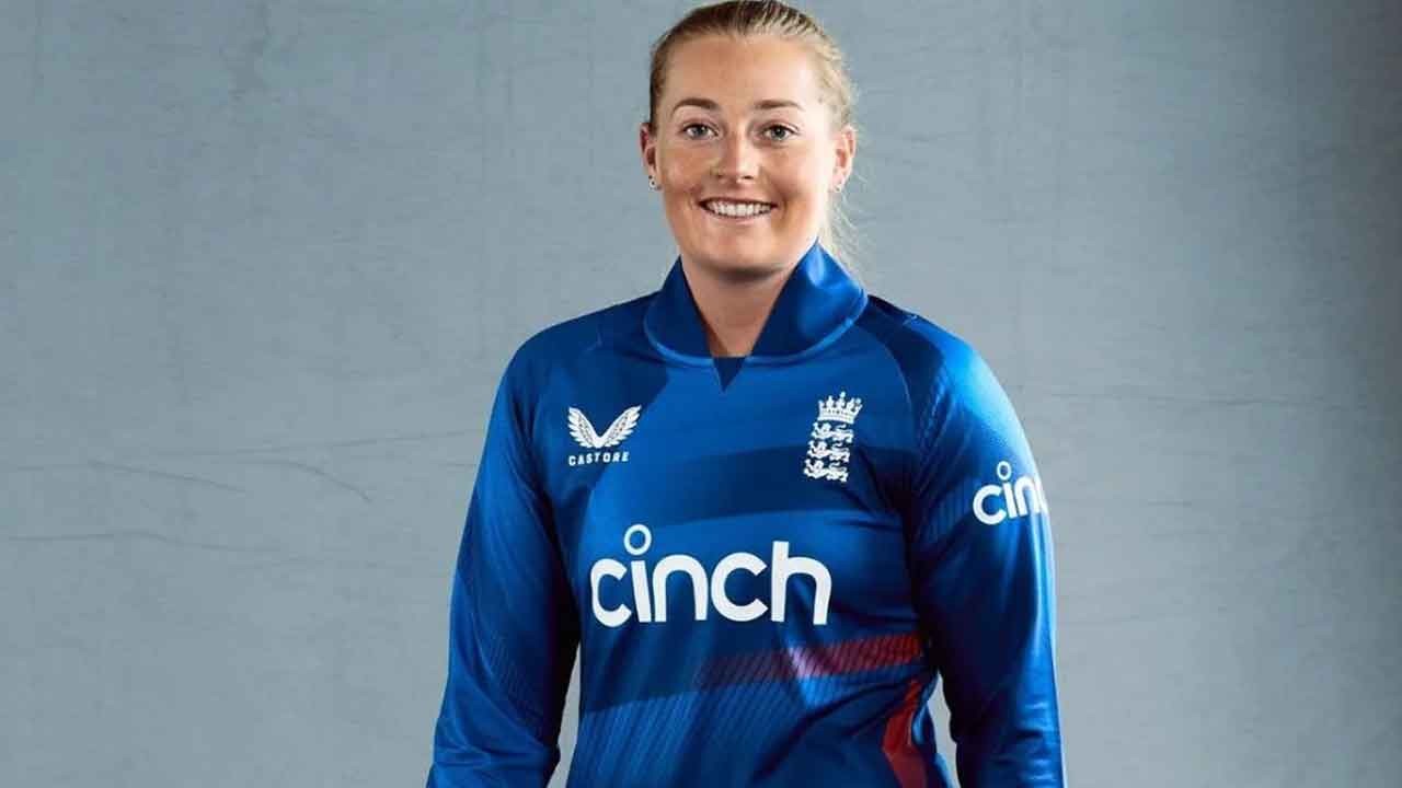 ఇంగ్లండ్‌ మహిళల సైన్యమిదే