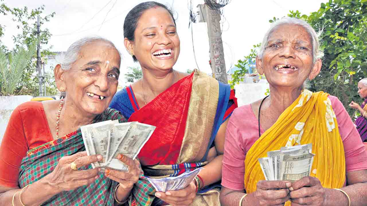 ఆసరా.. ఆర్థిక ధీమా