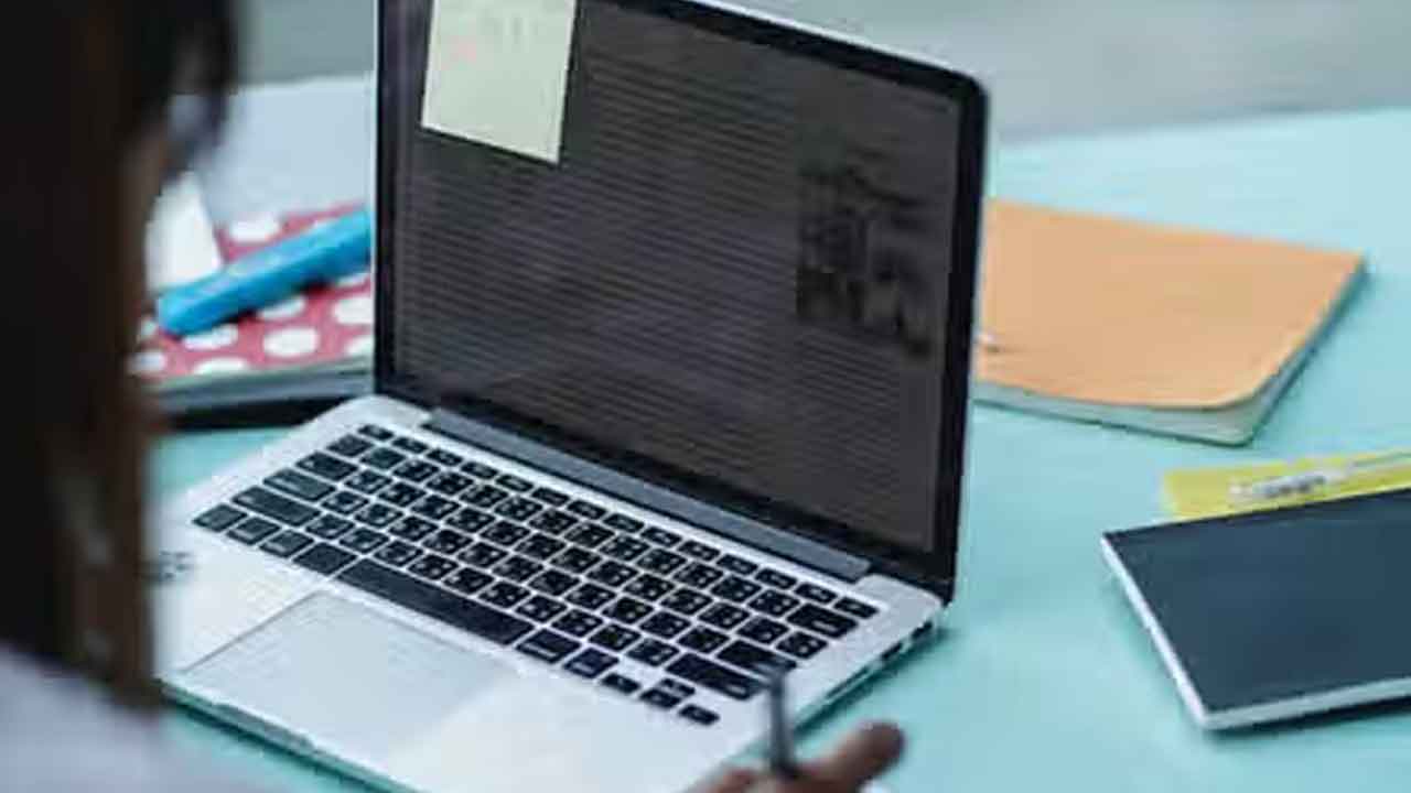 ఎడ్‌సెట్‌ ప్రత్యేక విడత కౌన్సెలింగ్‌లో 2,604 సీట్లు కేటాయింపు