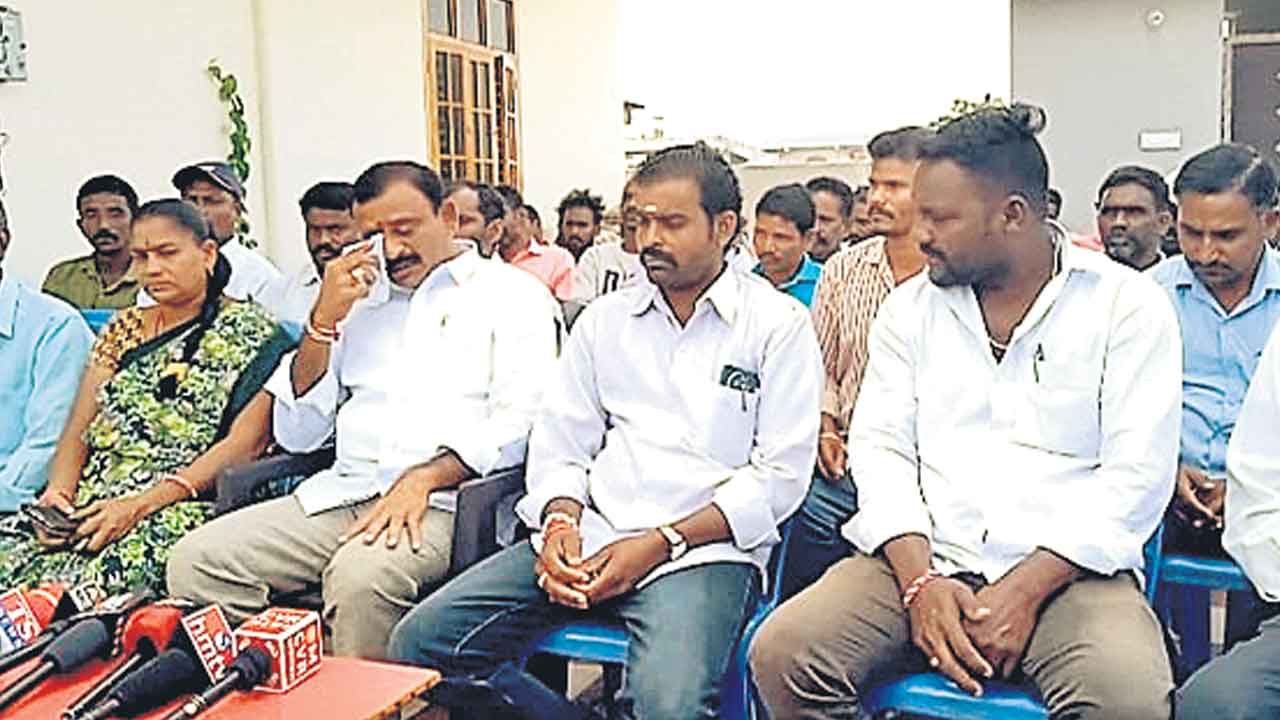 బీజేపీకి గిరిజన నేత తాటి కృష్ణ రాజీనామా