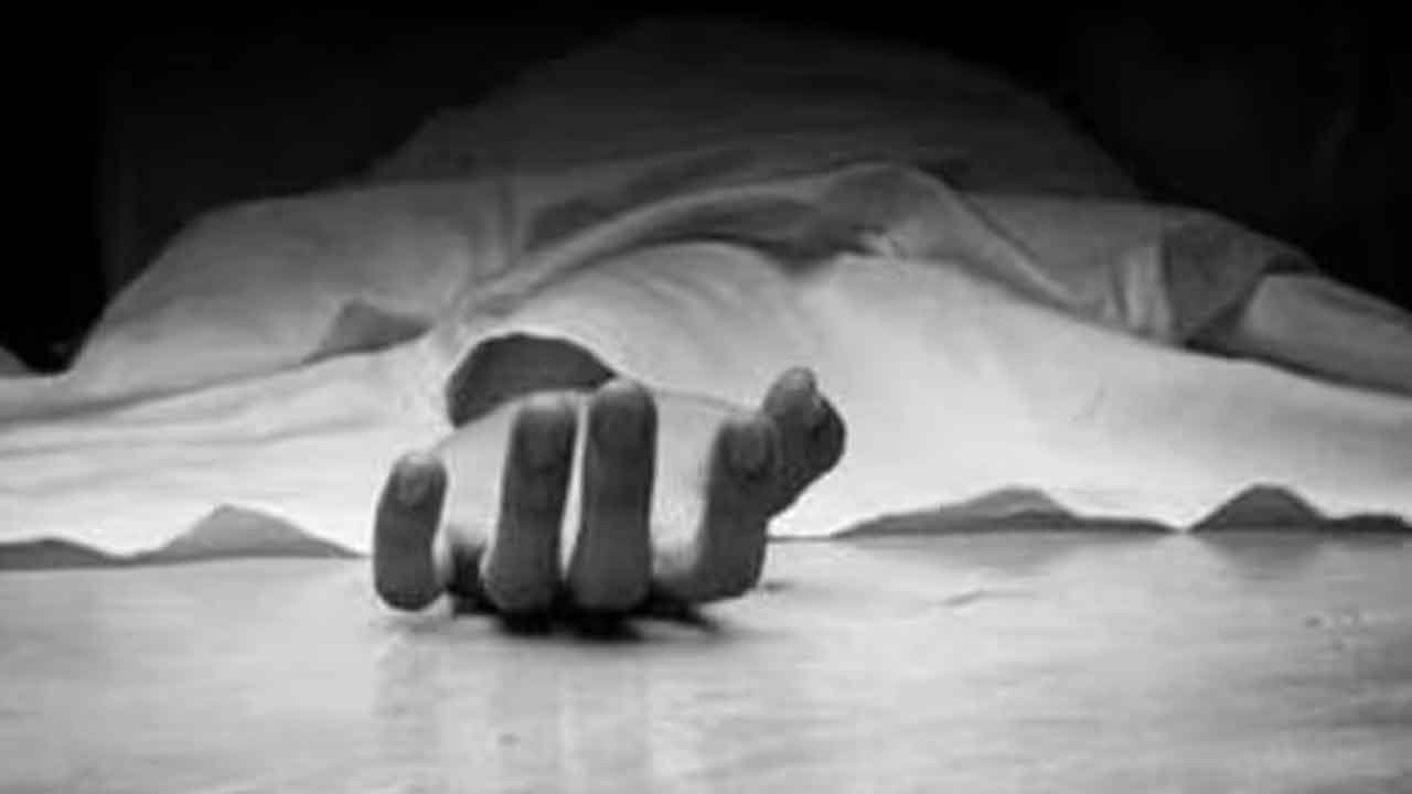 బెంగాల్లో టీఎంసీ నేత హత్య