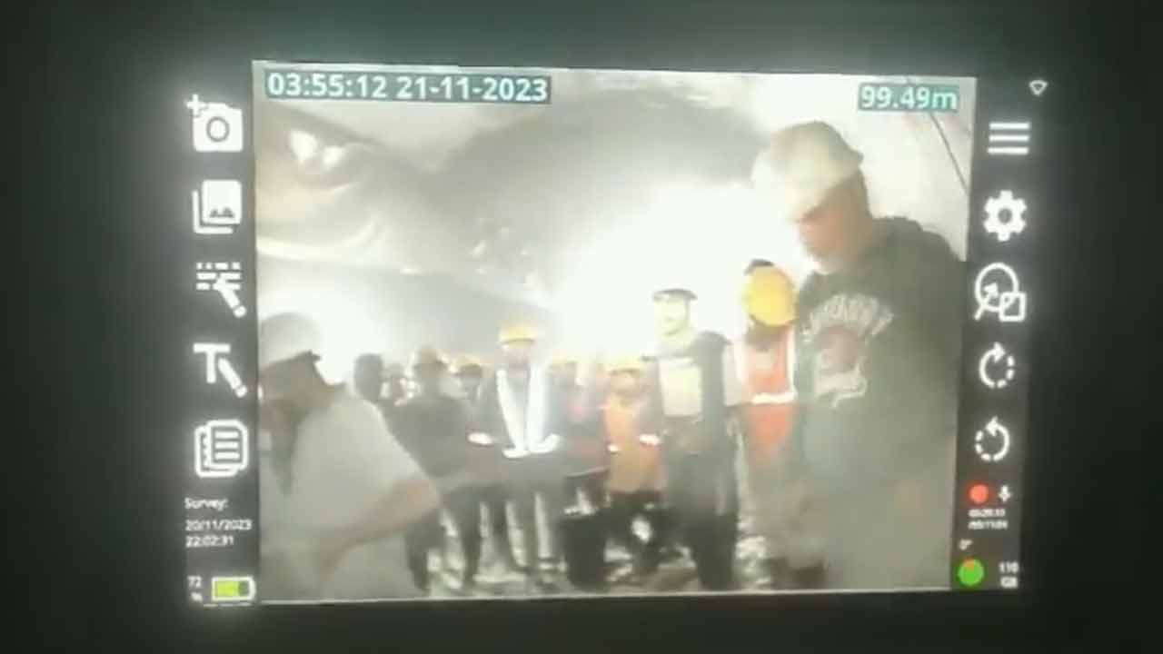 Uttarkashi tunnel | ఎట్టకేలకు కనిపించిన టన్నెల్‌లో చిక్కుకున్న 41 మంది కార్మికులు.. ఉత్తరకాశీలో కొనసాగుతున్న రెస్క్యూ ఆపరేషన్‌