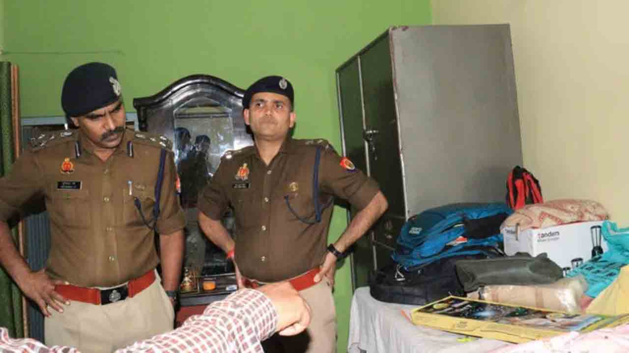 Pay Off Lover’s Debts | ప్రియుడి అప్పులు తీర్చేందుకు.. దోపిడీ, లైంగిక దాడి జరిగినట్లు ఆరోపించిన మహిళ