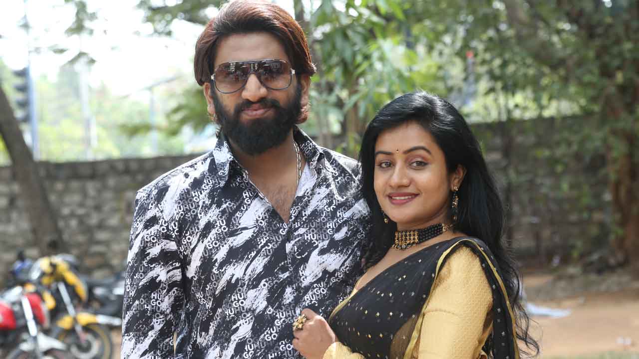 సోషల్‌ మీడియా కాన్సెప్ట్‌తో…