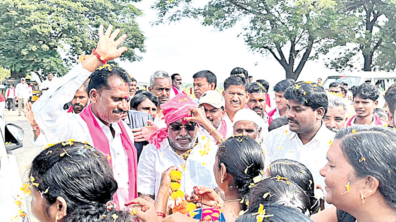 కాంగ్రెస్‌, బీజేపీలను తరిమికొట్టాలి