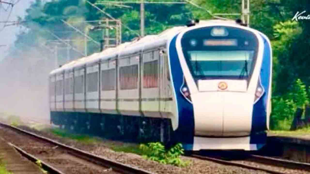 Vande Bharat Train | వందేభారత్‌ రైలుపై మరోసారి రాళ్ల దాడి.. కిటికీ అద్దం ధ్వంసం
