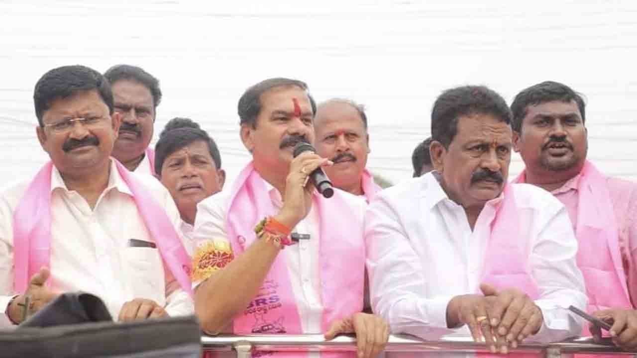 అభివృద్ధి చేస్తున్న.. అండగా నిలువండి