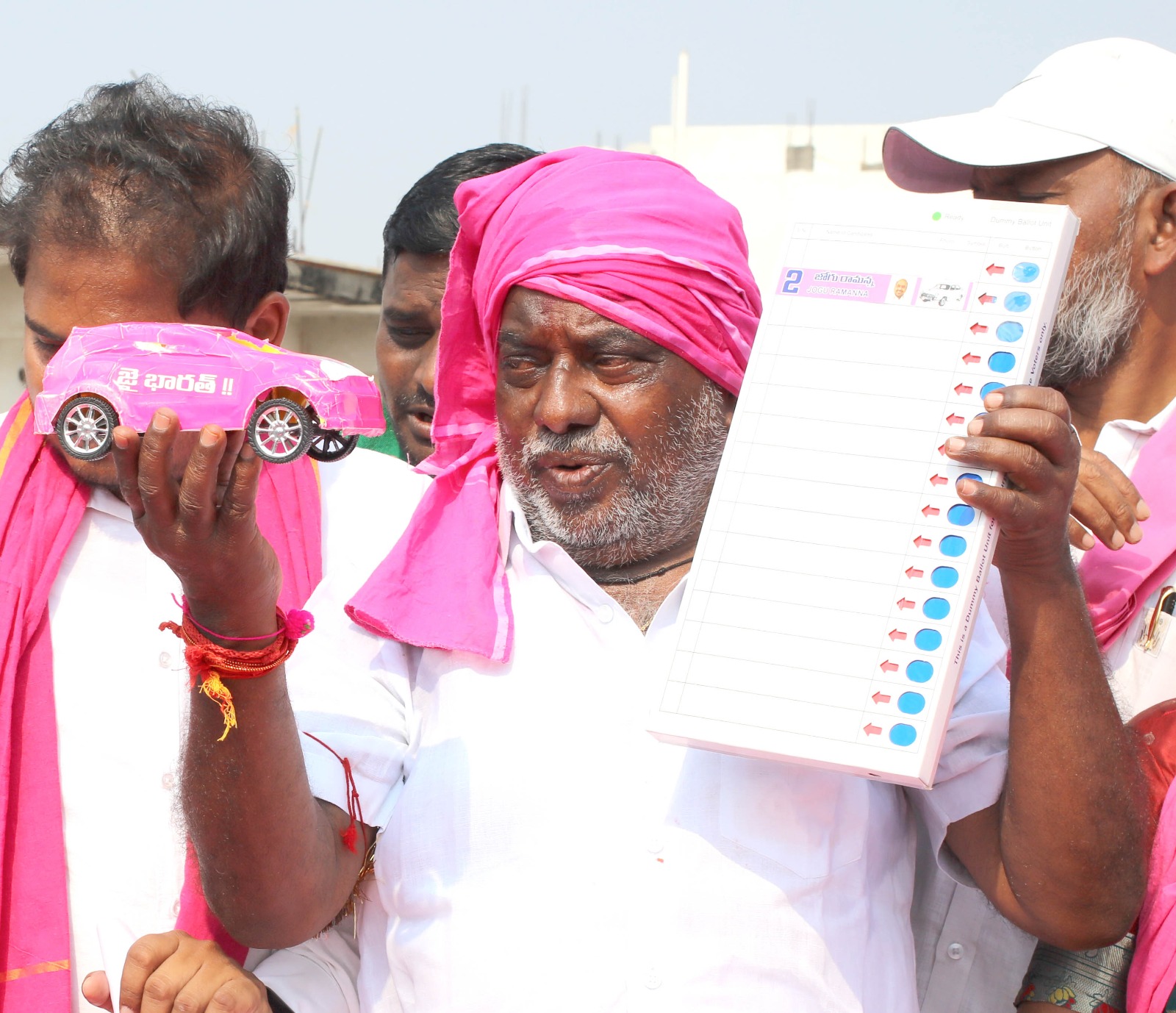 Mla Jogu Ramanna Campaign In Karka Colony Under Adilabad Municipality