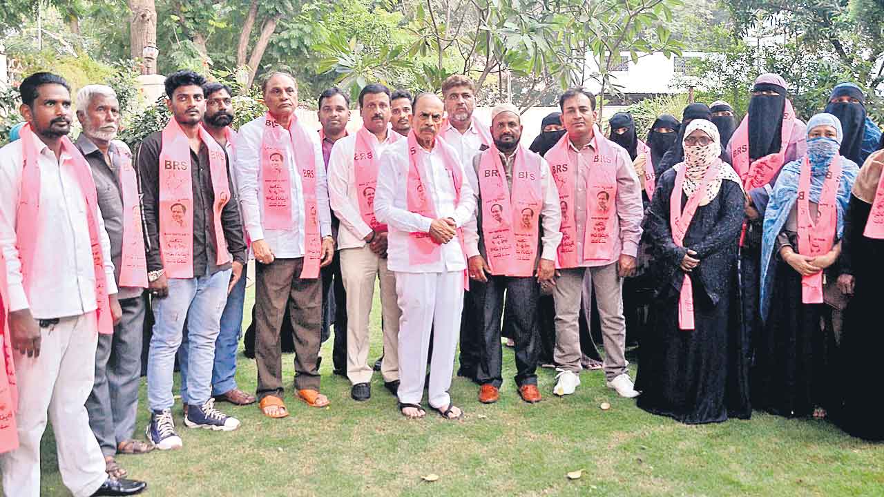 టీజేఎస్‌ నేత జహీరుద్దీన్‌ బీఆర్‌ఎస్‌లో చేరిక