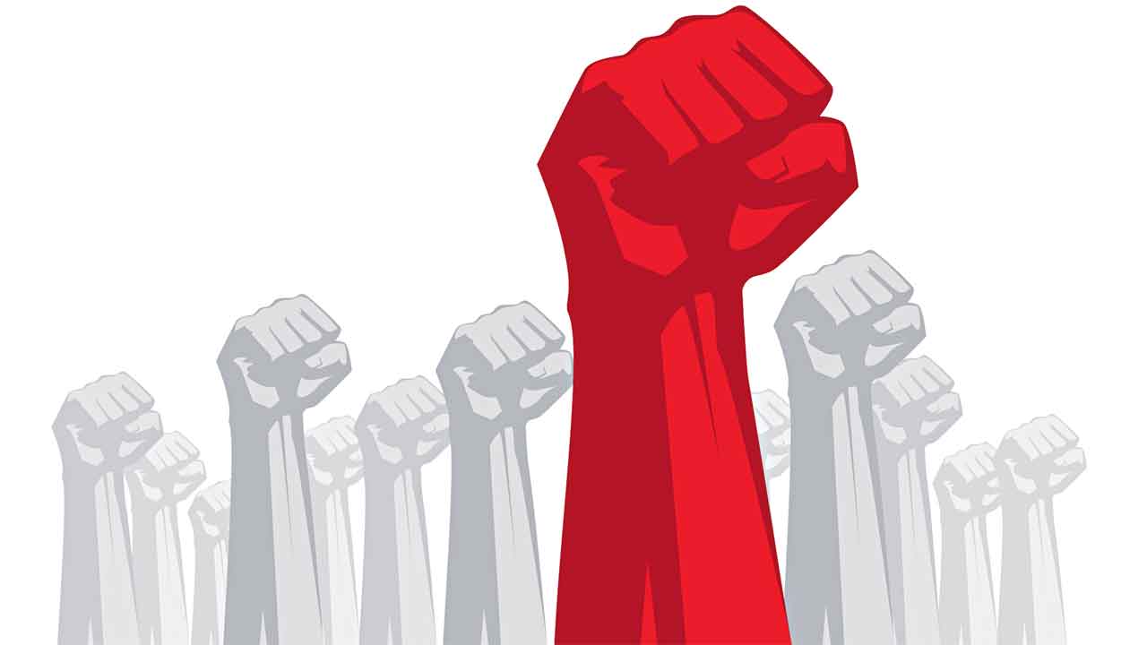 కేంద్రం విధానాలపై లక్నోలో మహాధర్నా