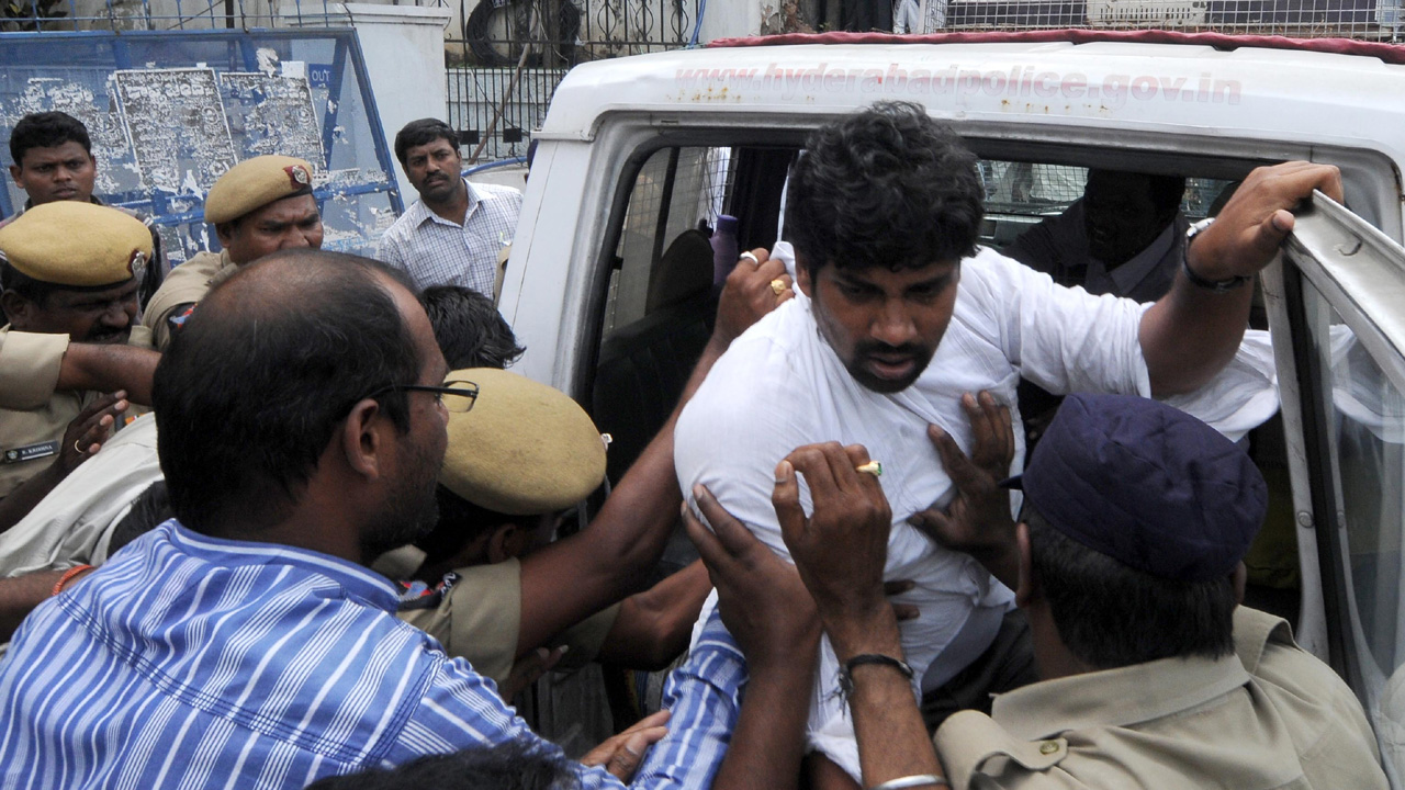 Balka Suman | విద్యార్థి ఉద్యమ కెరటం .. చెన్నూర్‌ దశ మార్చిన యువనేత