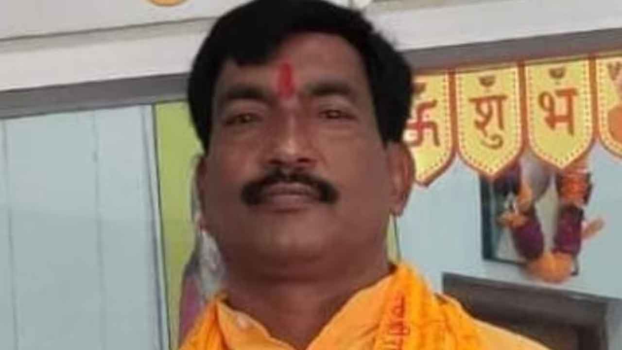 ఛత్తీస్‌గఢ్‌లో బీజేపీ నేత దారుణ హత్య