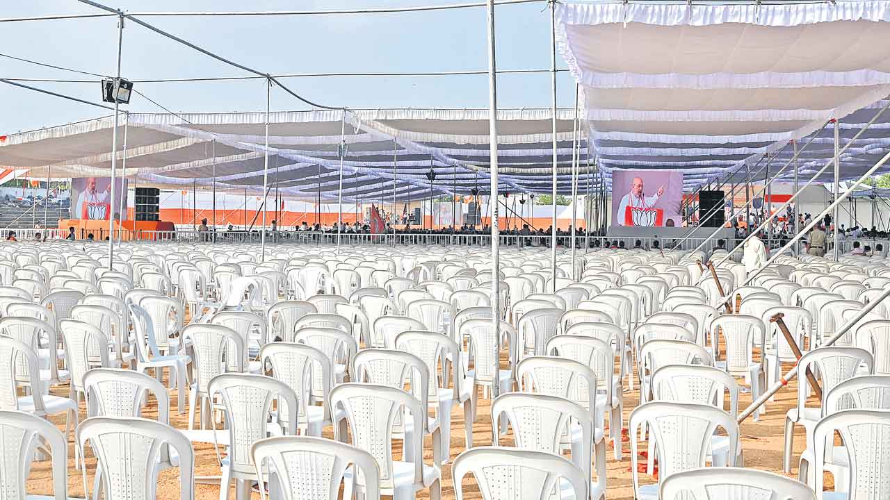 అమిత్‌షా సభలు అట్టర్‌ ఫ్లాప్‌