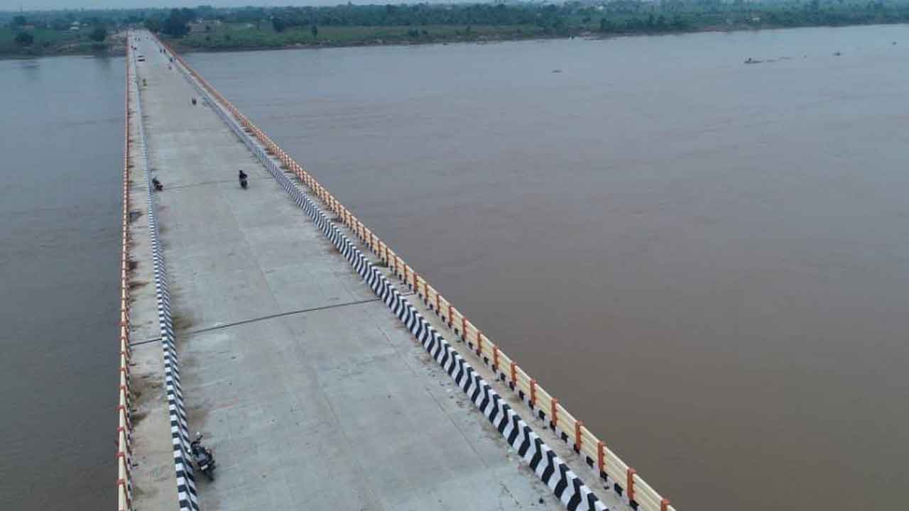 పదేండ్లలో ప్రగతి..