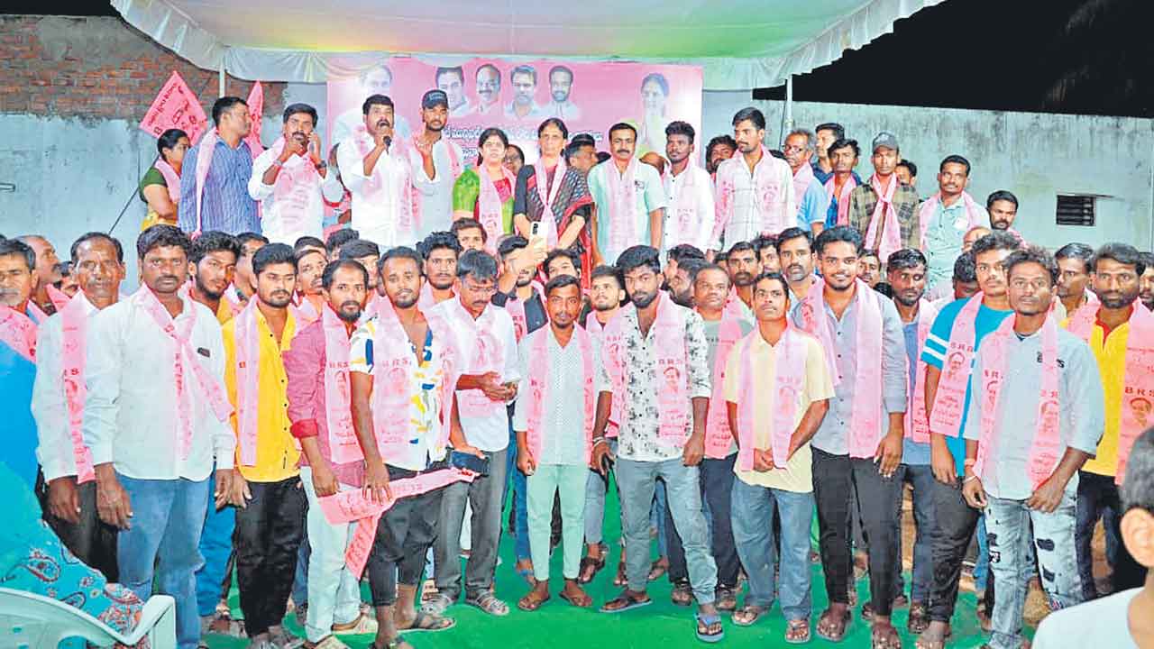బీజేపీ, కాంగ్రెస్‌లకు గుణపాఠం చెప్పాలి