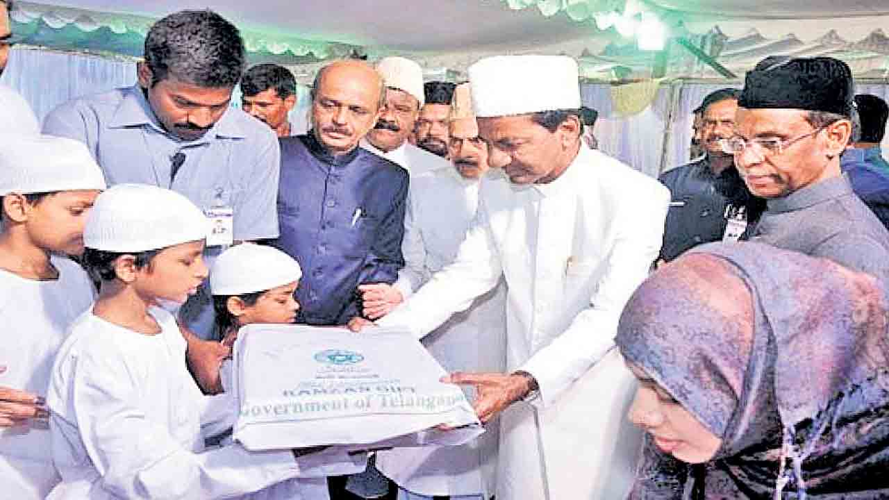 మైనారిటీలకు కేసీఆర్‌ నాయకత్వమే రక్ష