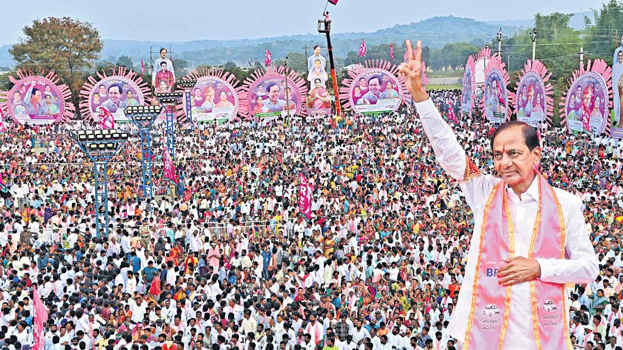 CM KCR | గల్ఫ్ కార్మికులకూ బీమా ఇస్తాం.. సీఎం కేసీఆర్