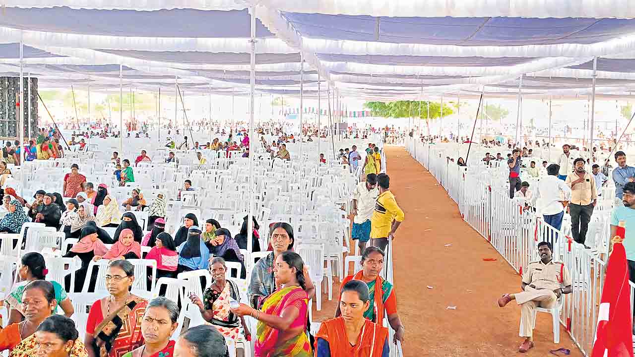 Congress | కాంగ్రెస్‌ పార్టీ వ్యూహమిదే.. ఆడలేక వాకిలి వంకర అన్నట్టున్నది!