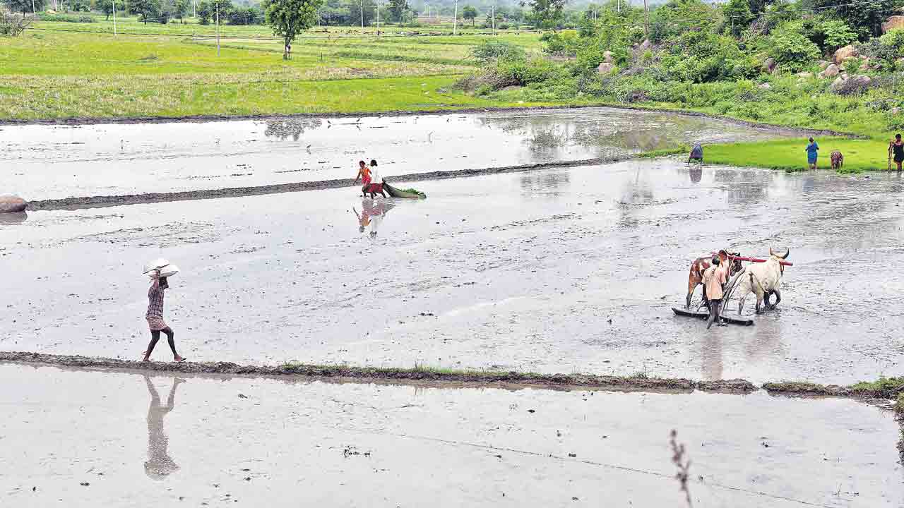3 గంటల కరెంటుతో… ఓ మూల కూడా తడవదు