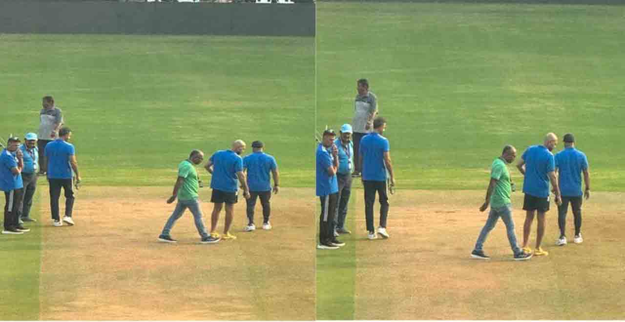 World Cup 2023 | రేపే న్యూజిలాండ్‌తో సెమీస్ స‌మ‌రం.. వాంఖ‌డే పిచ్‌ను ప‌రిశీలించిన భార‌త కోచ్‌