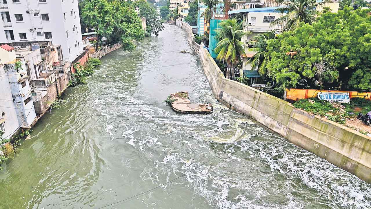 నగరానికి ధైర్యం నాలా పథకం