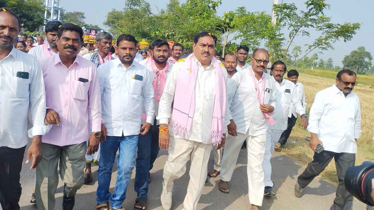 Minister Errabelli | కండ్లముందు జరిగిన అభివృద్ధిని చూసి కారుగుర్తుకు ఓటేయండి : మంత్రి ఎర్రబెల్లి