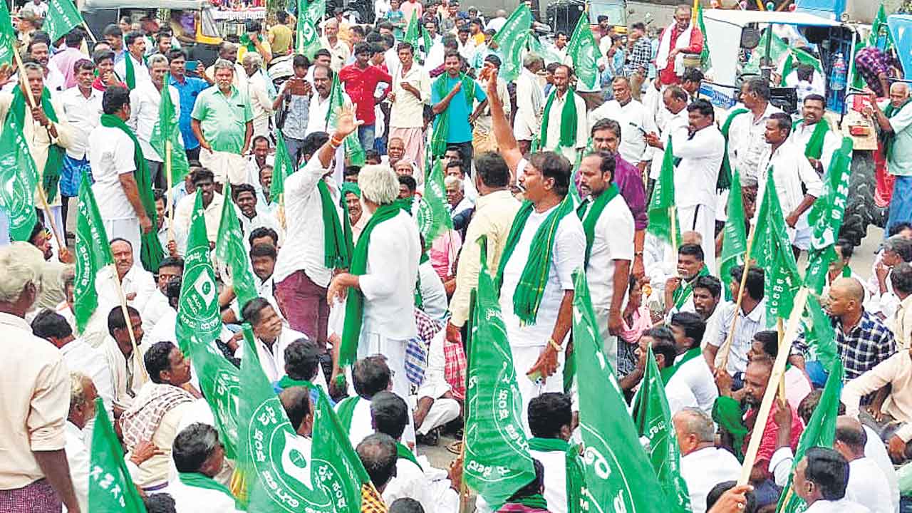 ఓ రైతన్న భగీరథ యత్నం