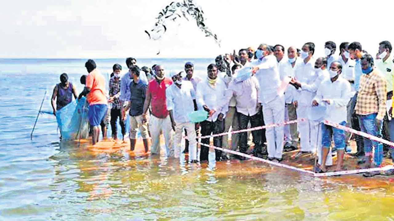 ముదిరాజులంతా కేసీఆర్‌ వెంటే