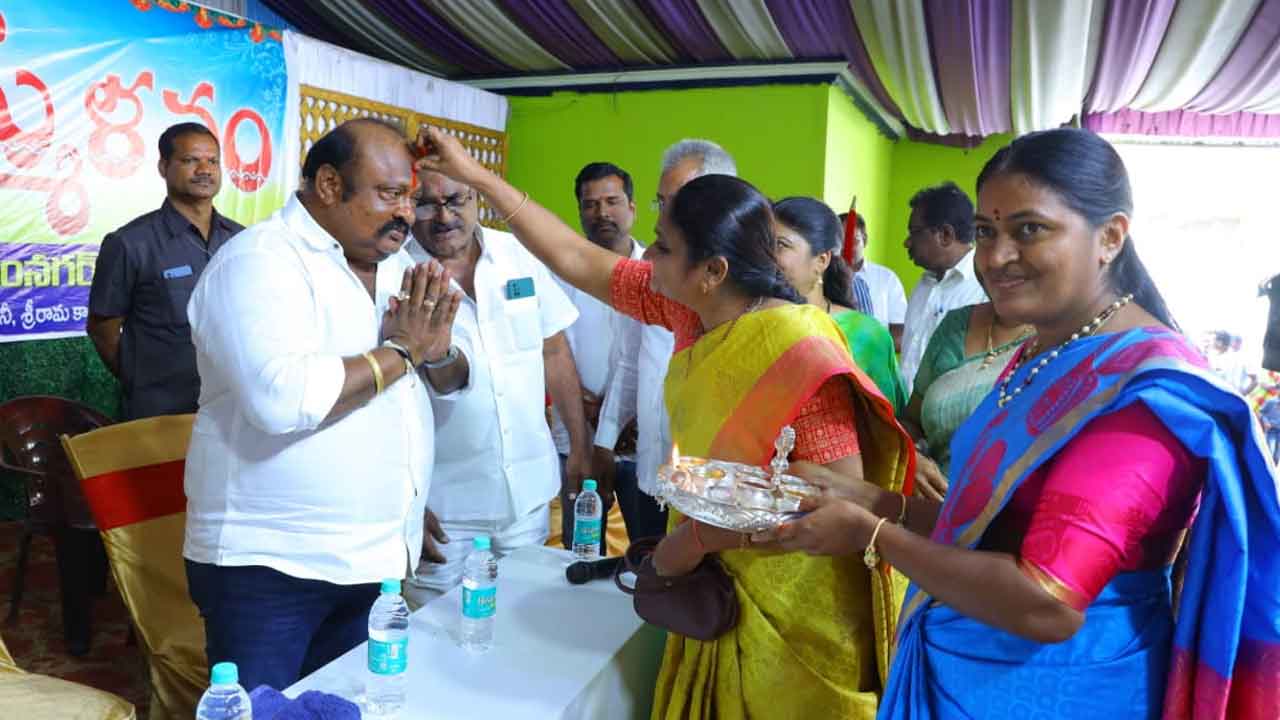 Minister Gangula | అభివృద్ధిని చూసి ఓటేయండి.. పనిచేసే ప్రభుత్వాన్ని దీవించండి : మంత్రి గంగుల